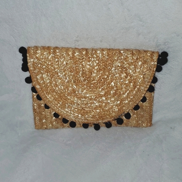 Shiraleah Chicago Woven Straw Clutch - Picture 1 of 8